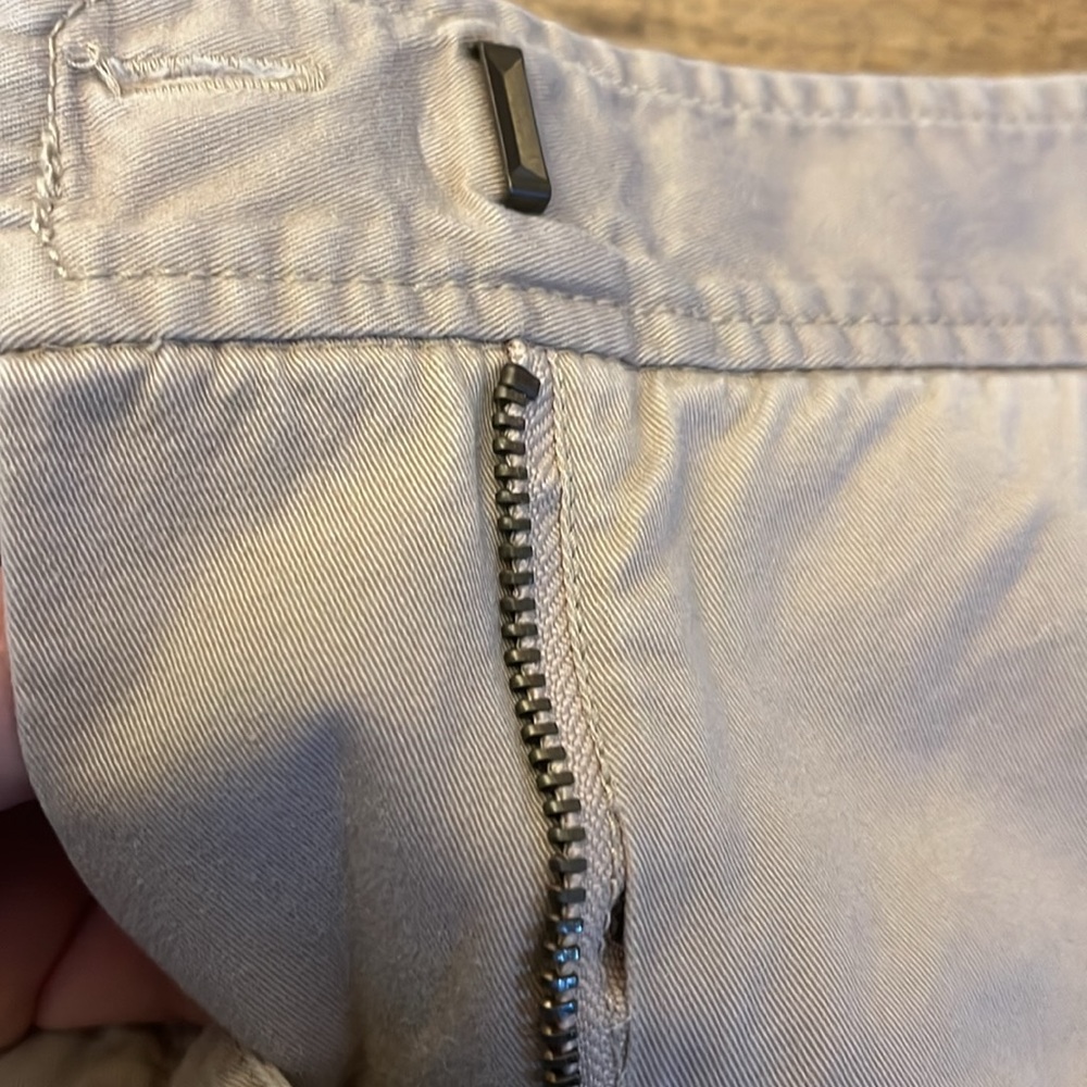 NY & Co Shorts 🤎 - Picture 5 of 14